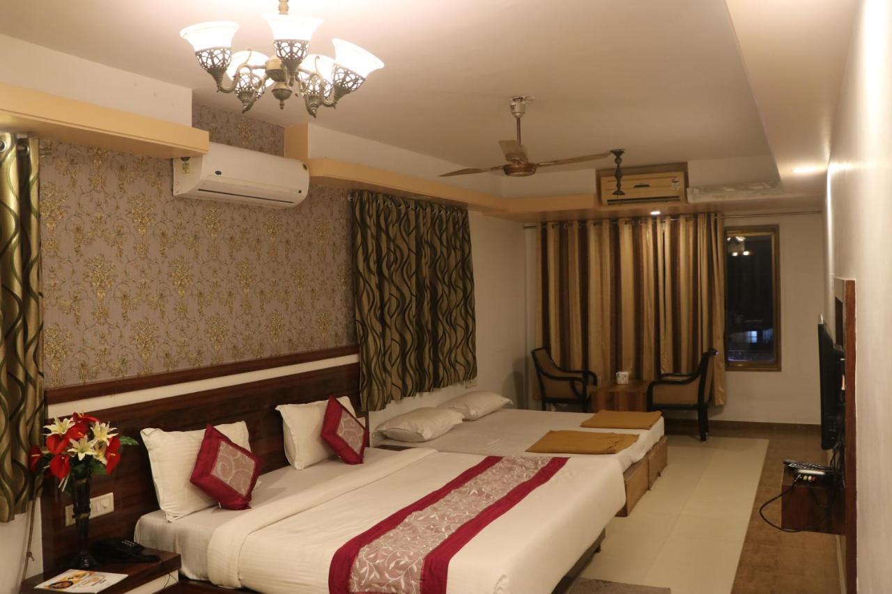 Mountview Resort Lonavala Buitenkant foto